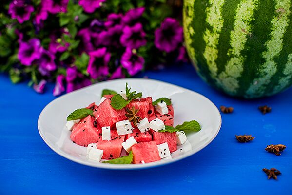 Watermelon salad with added cheese to the menu of the milk version with fermentation of the watermelon diet
