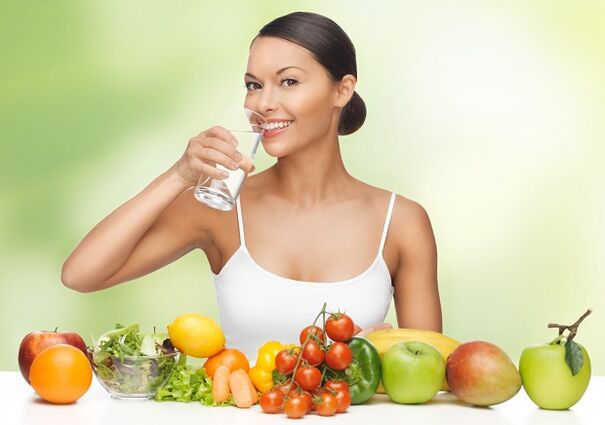 The principle of the water diet is the observance of the consumption regime, in combination with the use of healthy food